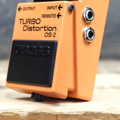 Boss DS-2 Turbo Distortion Twin Turbo Modes Classic BOSS Distortion Effect Pedal image 2