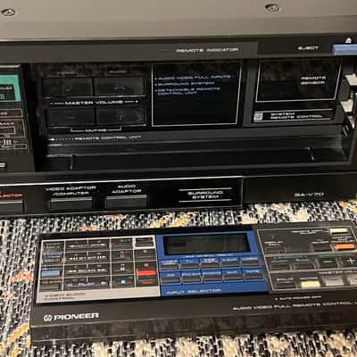 Vintage Pioneer SA-V70 1986 Receiver with Detachable Remote- Black image 11