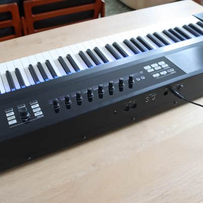 Native Instruments Komplete Kontrol S88 2016 - Black image 5