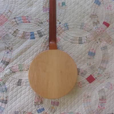 T. Mead Banjos Guitjo 2016 Natural Maple, Spruce image 2