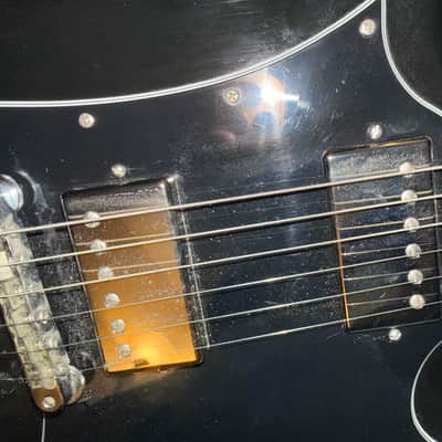 Gibson SG Special, 2008, Gloss Ebony Mahogany Body, Rosewood Fretboard with upgraded Gibson Chrome Covered 57 Classic Pickups. Comes with Gibson Soft Padded Case. image 3