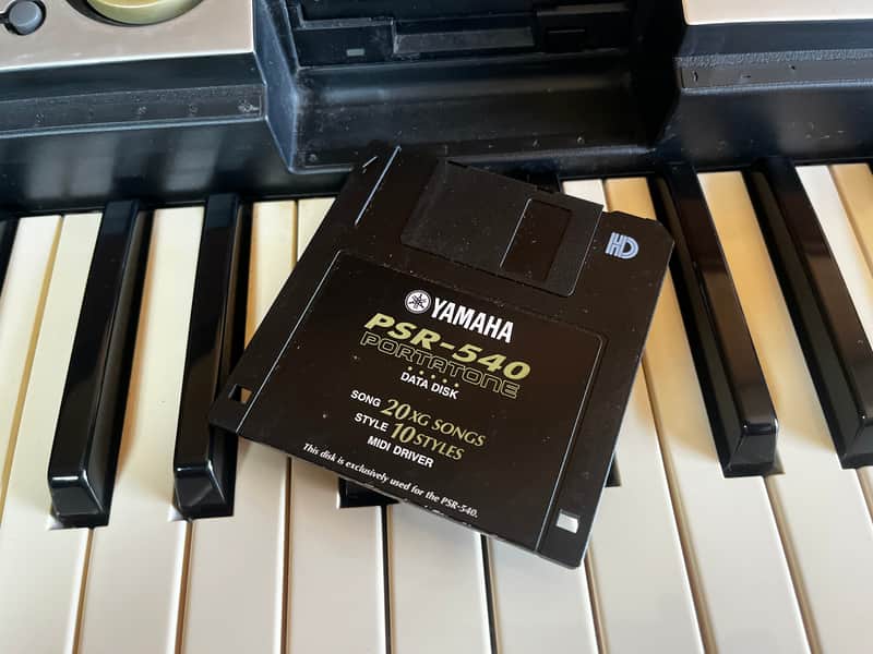 90年代ヴィンテージ YAMAHA ポータートーン PSR-540 61鍵 YAMAHA PSR-540 61-Key Full Size Key MIDI Portable Keyboard w