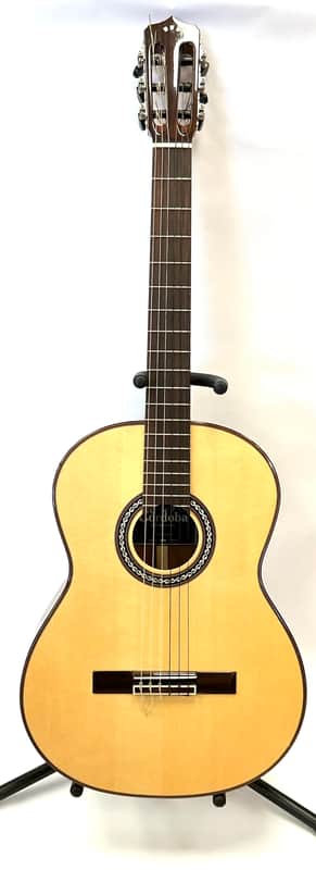 Cordoba C9 Crossover