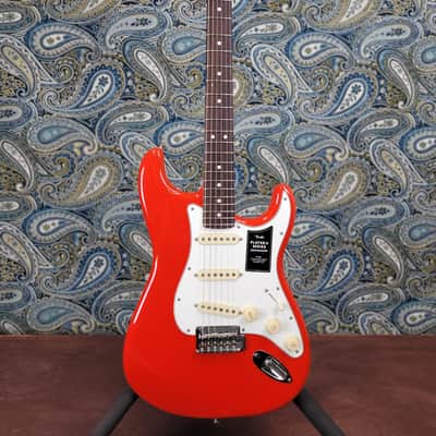 Fender Player Series II Stratocaster SSS Coral Red image 2