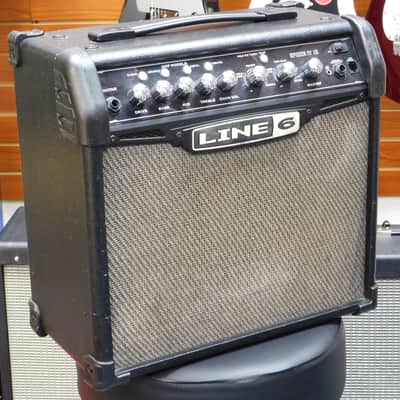 Line 6 Spider IV 15 Guitar Amplifier image 2