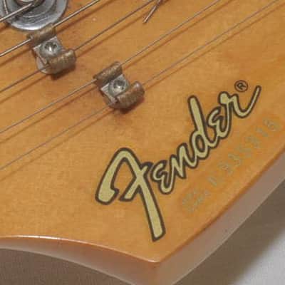 Fender Japan Stratocaster, serial number E Electric Guitar Ref. No 6887 image 2