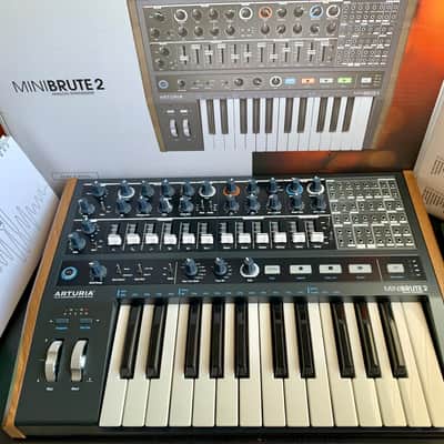 Arturia MiniBrute 2 Semi-Modular Analog Synthesizer & Step Sequencer 25-Key image 1