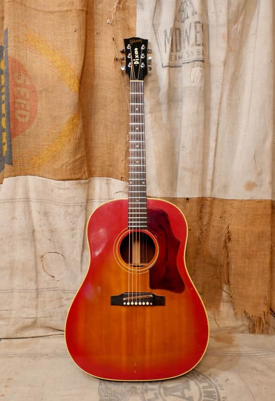 Gibson J-45 1967 - Cherry Sunburst image 1