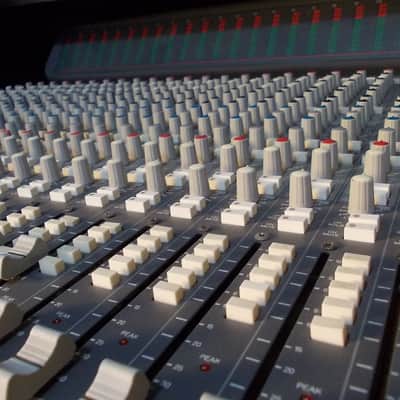 Soundtracs Topaz Project 8 - analog mixing console image 3