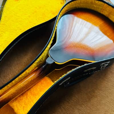 VINTAGE & RARE! 70's The Kasuga M-18 Mandolin in OHSC! image 12