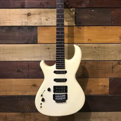 Aria Pro II Mega Metal Stage III in White (LH) 1980's MIJ image 8