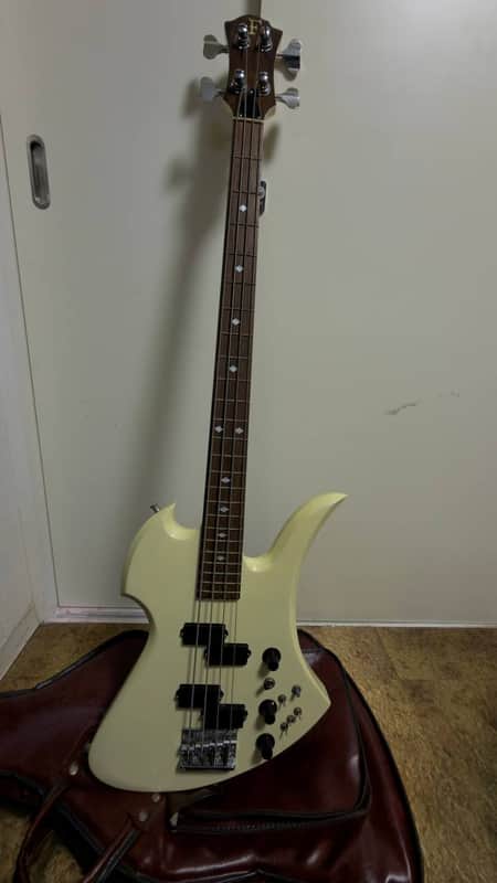 Fernandes MB-80 1980s - White MockingBird bass guitar image 1
