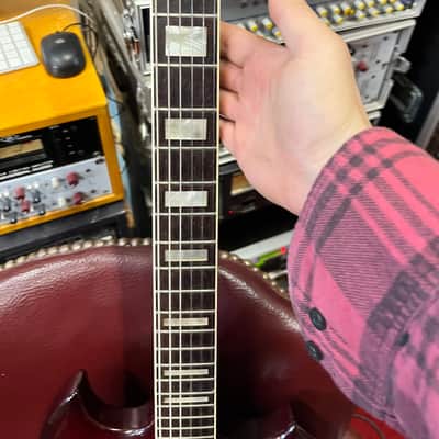 Guild Polara S-100 electric guitar with tremolo 1970s - Cherry image 10
