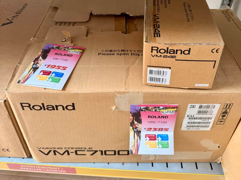 Roland VM-C7100 V-Mixing Console Bild 1
