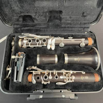 Yamaha YCL-450 Intermediate Bb Clarinet with Silver-Plated Keys 2010s - Black image 1