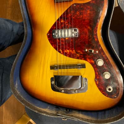Airline Bobkat Mid 60’s - Sunburst image 2