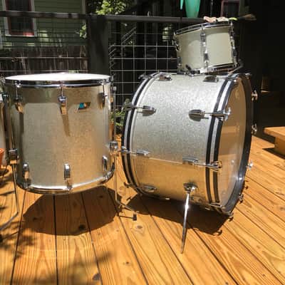 Ludwig 70's 3 ply Vintage Drum Kit 24, 13, 16 1970 Silver Sparkle image 3