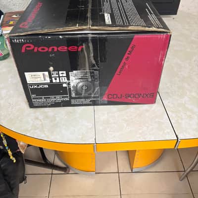 Pair of Pioneer CDJ-900 Nexus (CDJ-900NXS) image 14