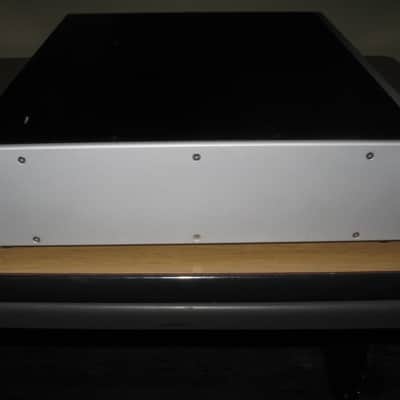 Goldmund Eidos 18D Multichannel Universal SACD player Super Rare Silver image 5