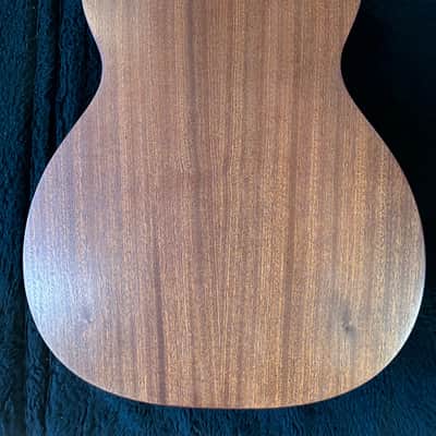 Martin  000Jr-10E Shawn Mendes  - Satin Spruce/Sapele w/Gig Bag 4lbs. 0.1oz. #2838025 image 5