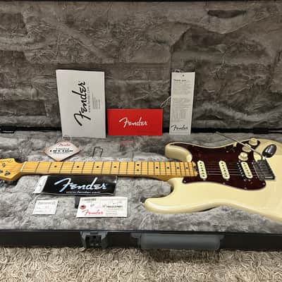 Fender American Elite Stratocaster 2015 - Olympic Pearl image 1