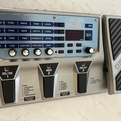 BOSS ME-20 GUITAR MULTIPLE EFFECTS ボス ギター用マルチエフェクター