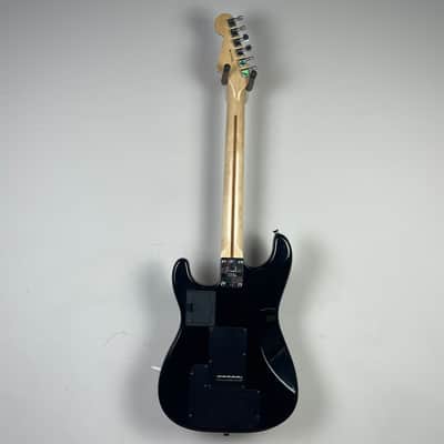 Fender American Series VG Stratocaster with Maple Fretboard 2007 - 2009 - 3-Color Sunburst image 4
