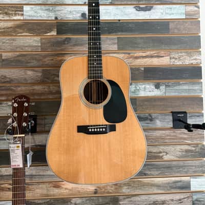 Martin D-28 Acoustic Dreadnaught - 2013 model image 1