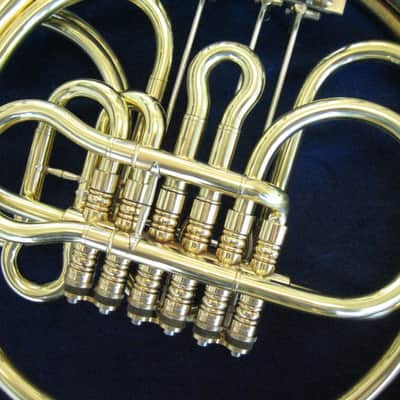Alexander 92M Vienna Horn with Marcus Bonna Case, Mint! image 7
