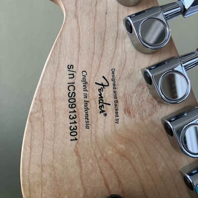 Squier Affinity Series Stratocaster HSS with Rosewood Fretboard 2010 - Black image 9