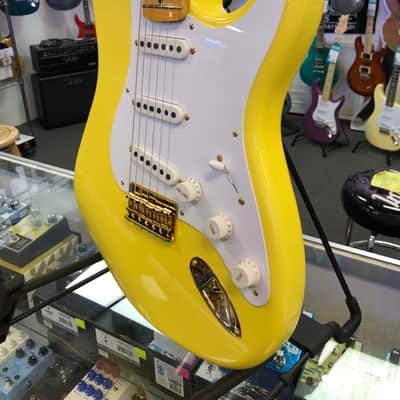 Fender Custom Shop Limited Edition 1954 Hardtail Stratocaster® DLX Closet Classic, 1-Piece Quartersawn Maple Neck Fingerboard - Faded Aged Canary Yellow image 8