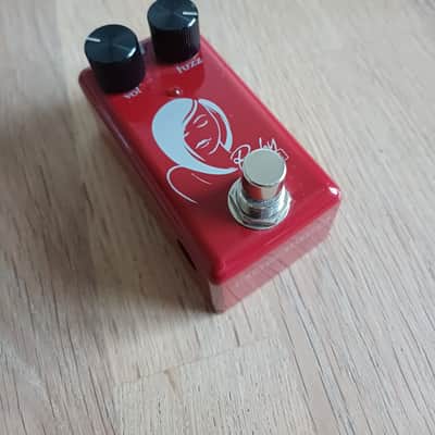 Red Witch Seven Sisters Ruby Fuzz image 2