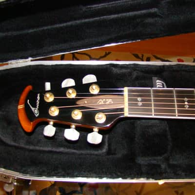Ovation 2079LX Custom Legend red image 4