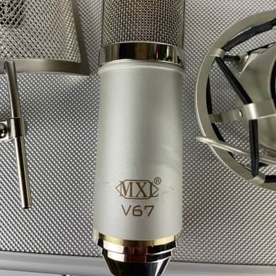 MXL V67g HE Large Capsule Condenser Microphone Heritage Edition w Case Mount and Pop Filter image 2