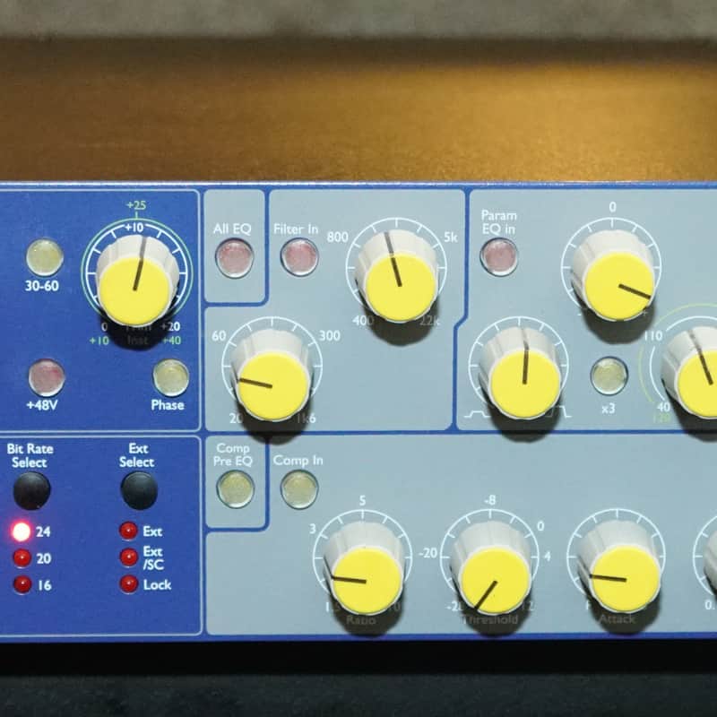 2002 – 2010 Focusrite ISA 220 Session Pack Channel Strip Blue