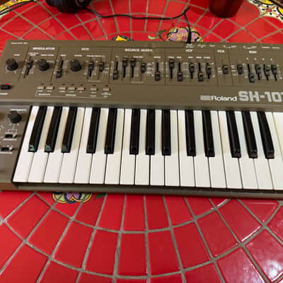 Roland SH-101 Legendary Analog Mono Synth 1982 image 2