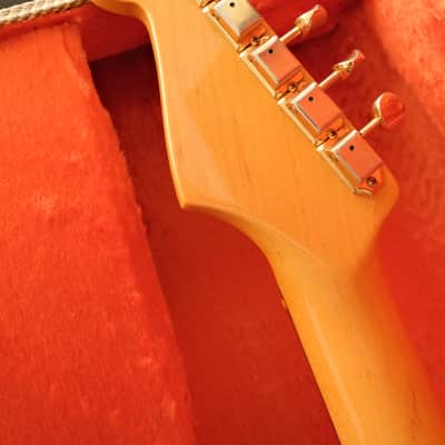 Fender Stevie Ray Vaughan Stratocaster with Pau Ferro Fretboard 2003/04 - 3-Color Sunburst image 4