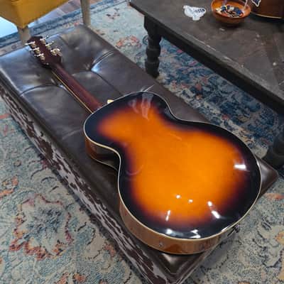 2012 The Loar LH-309-VS - Archtop - Vintage Sunburst - w/Case image 8