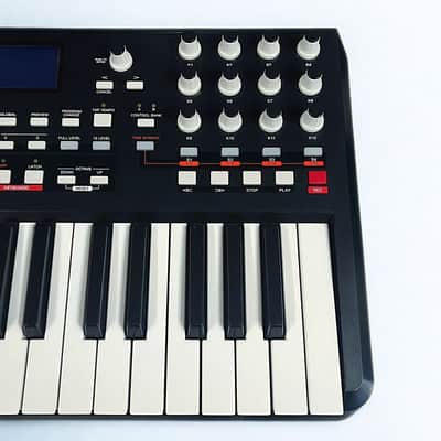 Akai MPK25 2012 - Black image 3