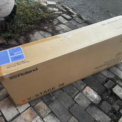 Roland V-Stage76 Stage Piano w/ box image 15