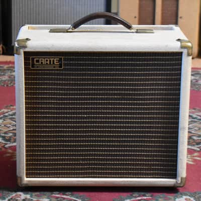 Crate Vintage Club 20 Model VC-2110 Guitar Combo image 2