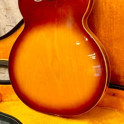 Univox Custom 335 Semi-Hollowbody ~1969 - Sunburst image 11