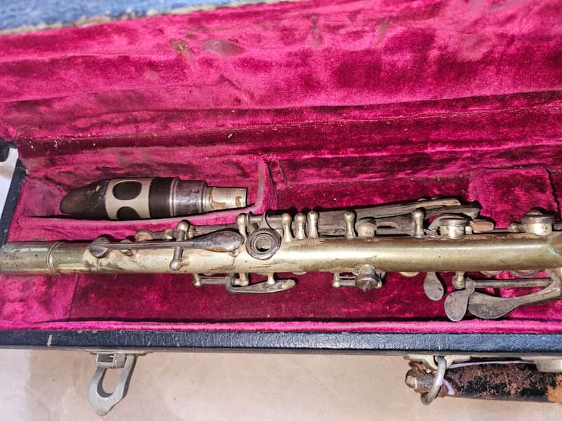 Elkhart Cavalier metal clarinet, USA, Silver-finish, Good
