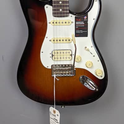Fender American Performer Stratocaster HSS 2023 3-Tone Sunburst image 2