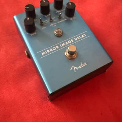 Fender Mirror Image Delay 2018 - Present - Blue image 2