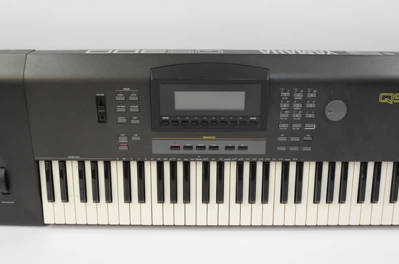 Yamaha QS300 Black | Reverb