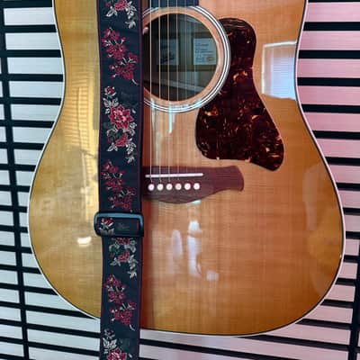 Martin & Ernie Ball Acoustic Guitar Bundle – 3 String Sets, Strap + Humidifier image 2