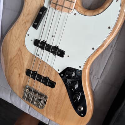 Fender MIJ Heritage ’70s Jazz Bass - Natural Ash image 9