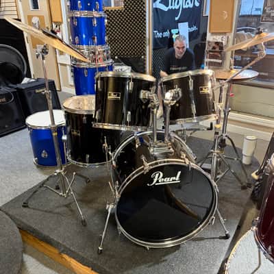 Pearl Export series 5 piece drum set/hardware/cymbals/throne 2015 - Black image 1