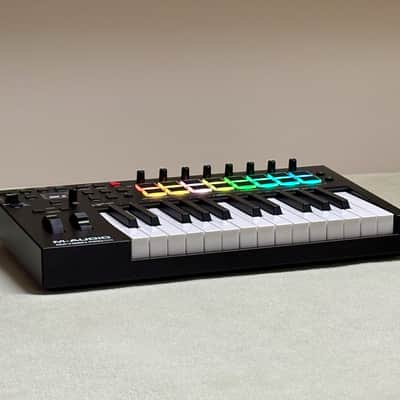 M-Audio Oxygen Pro 25 - Excellent Condition - Boxed image 3